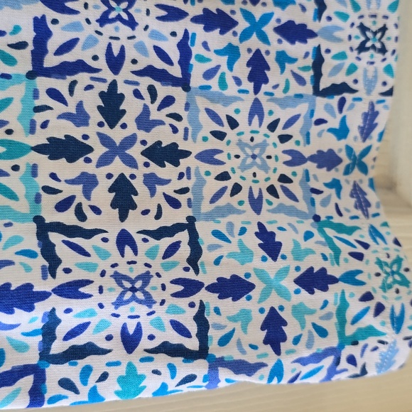 CROFT AND BARROW WOMEN'S SHORT SLEEVE BLUE & WHITE PULLOVER TOP SIZE MEDIUM - Picture 5 of 12